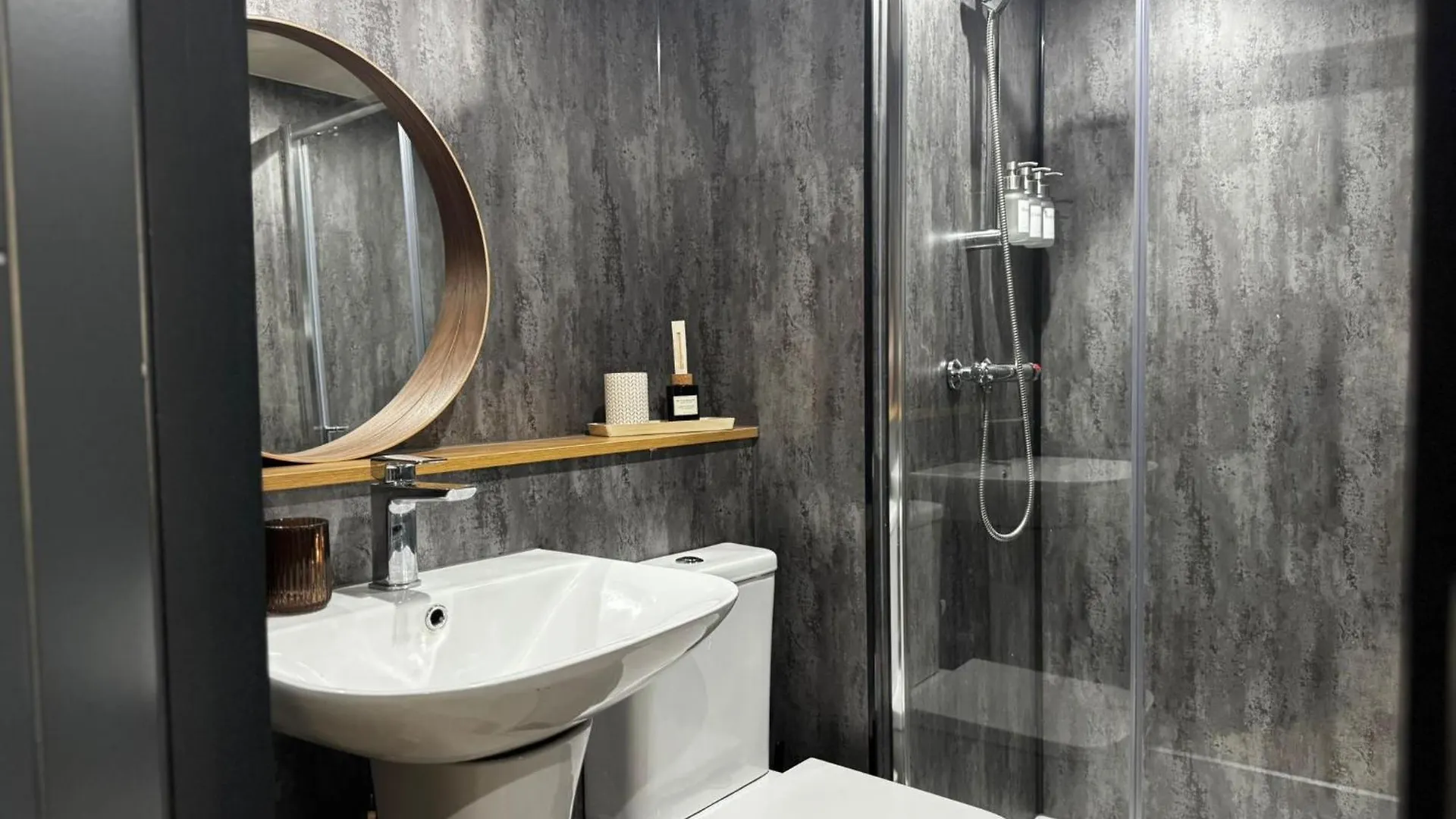 Manhattan-Style Chic Loft, Sleeps 5, Heart Of Leeds Διαμέρισμα Λιντς
